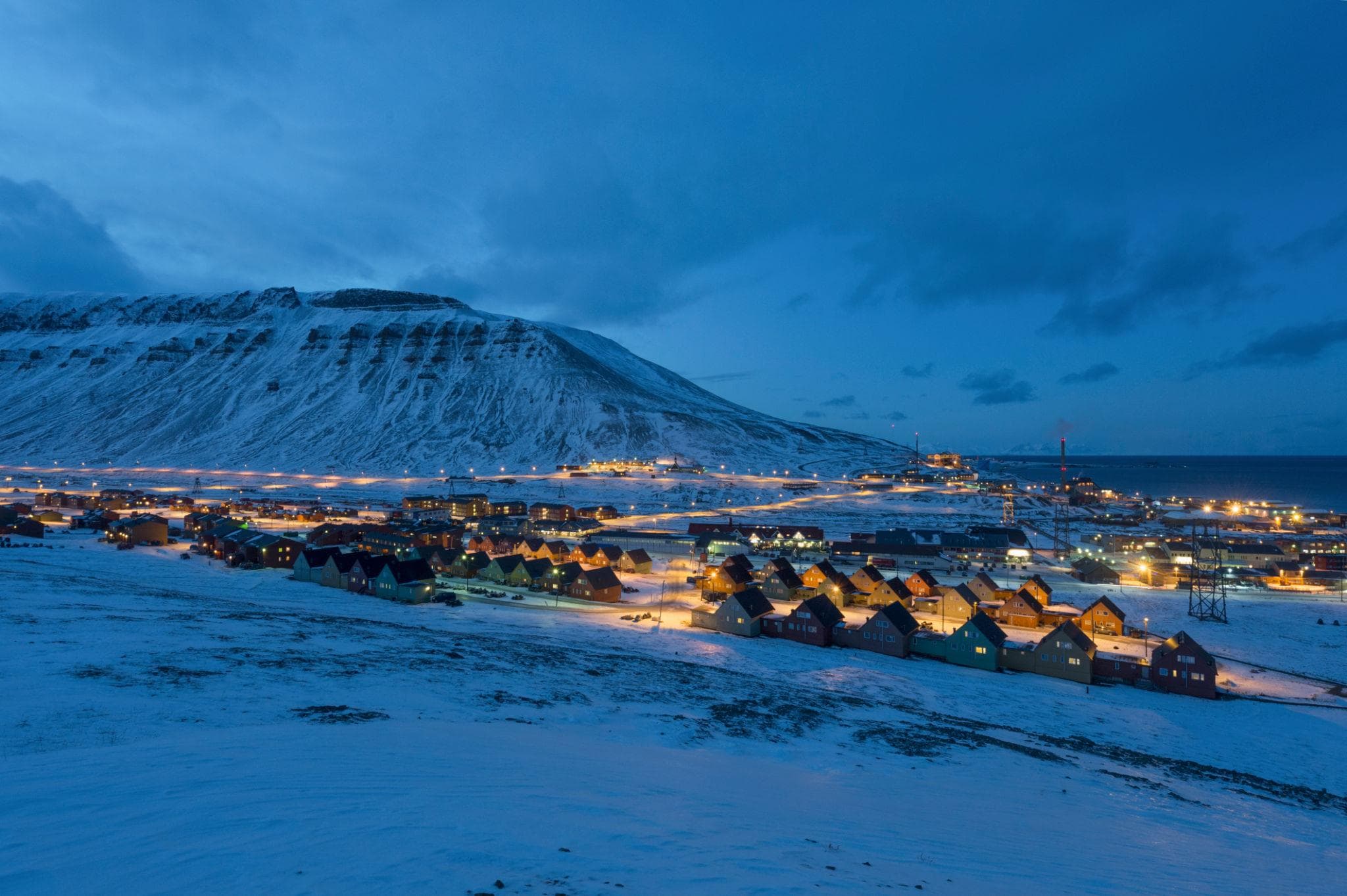 🌑 Քաղաք, որտեղ մարդիկ ամիսներով չեն տեսնում արևը