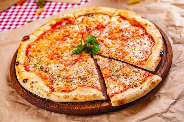 🍕 Ինչու՞ է պիցցան կոչվում «Մարգարիտա»․ համեղ լեգենդ թագուհու մասին