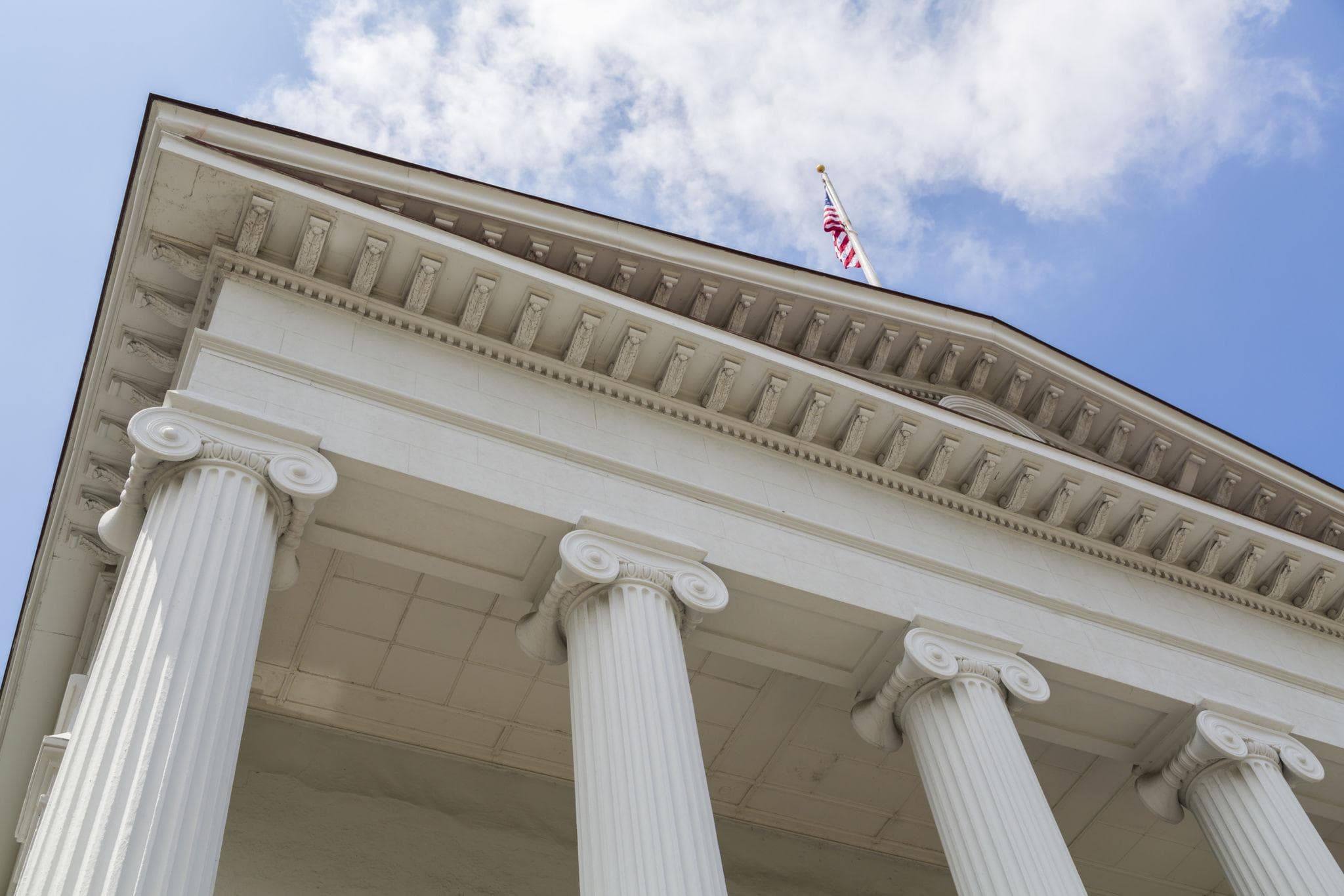 Կալանավորում Լոս Անջելեսում․ Իրանի հետ կապվող զենքի ապօրինի առևտրի մեղադրանք