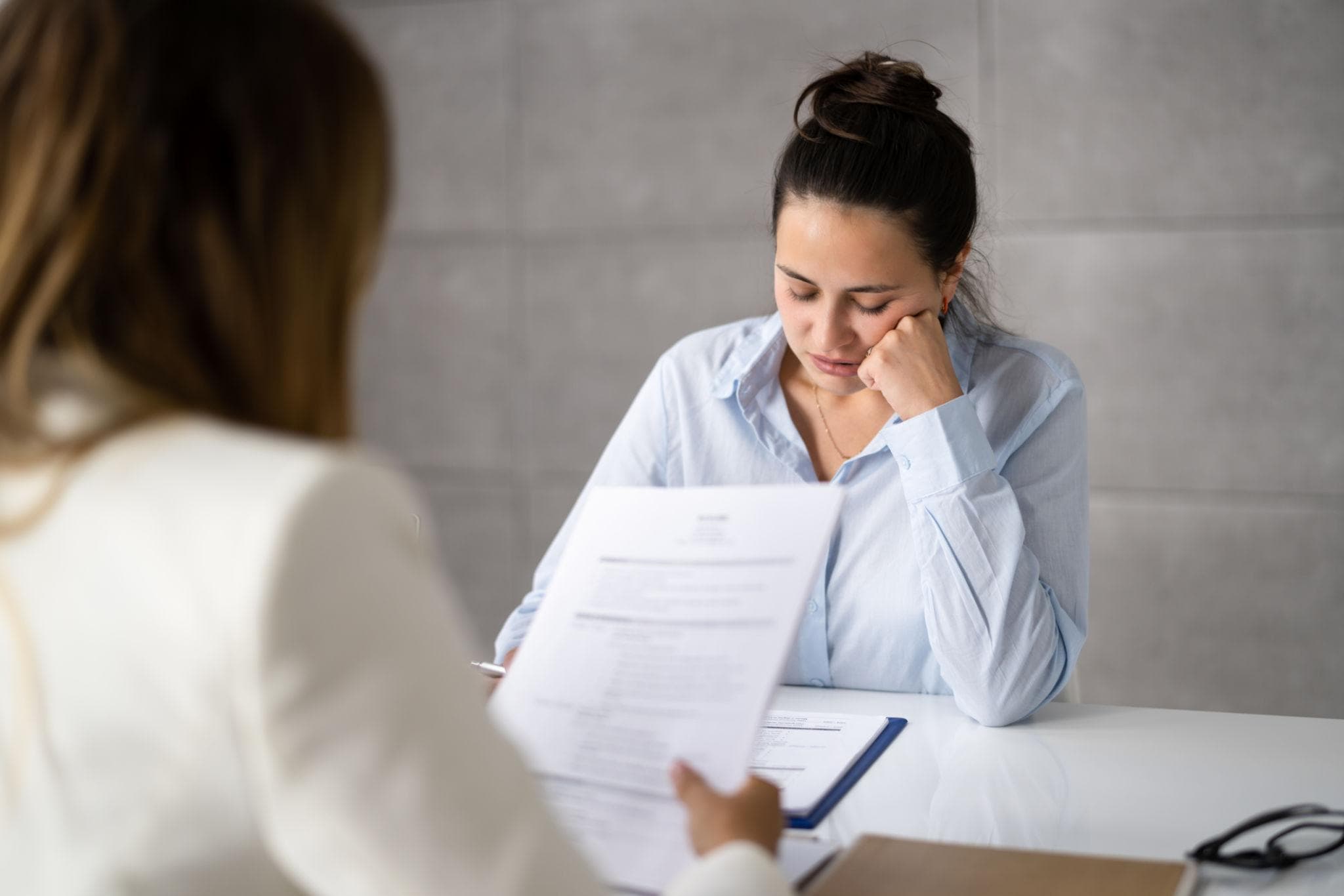 🧠 7 հոգեբանական հնարք, որոնցով մարդիկ աննկատ ազդում են քեզ վրա